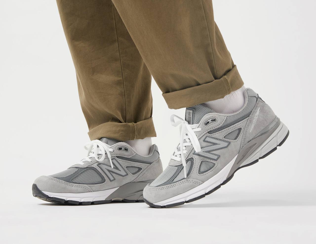نیوبلانس 990 New Balance  ورژن 4 